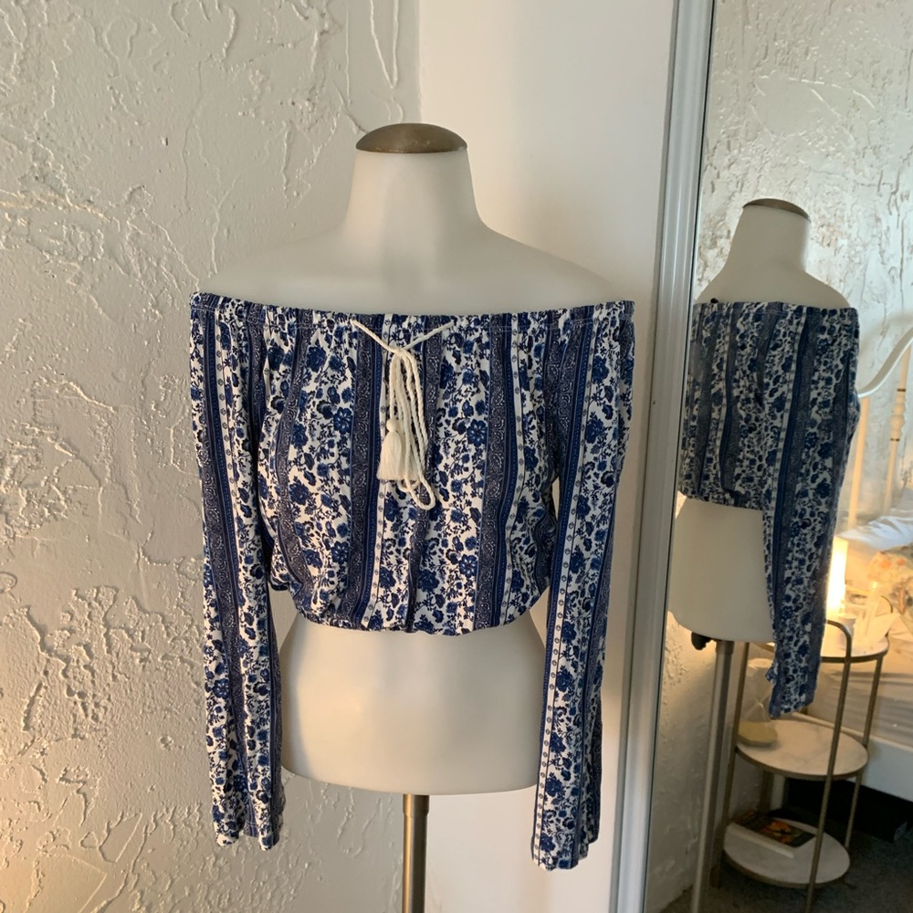 2-way long sleeved crop top